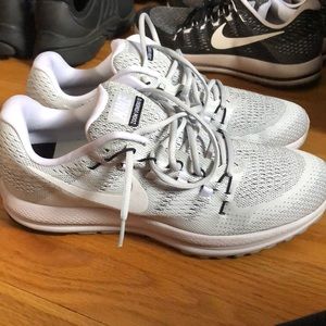 Nike Zoom Vomero 12 Size 11.5 Worn Once